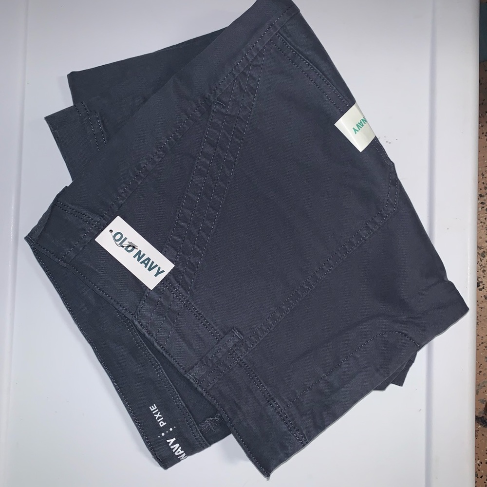 Old Navy Pixie Pants NWT